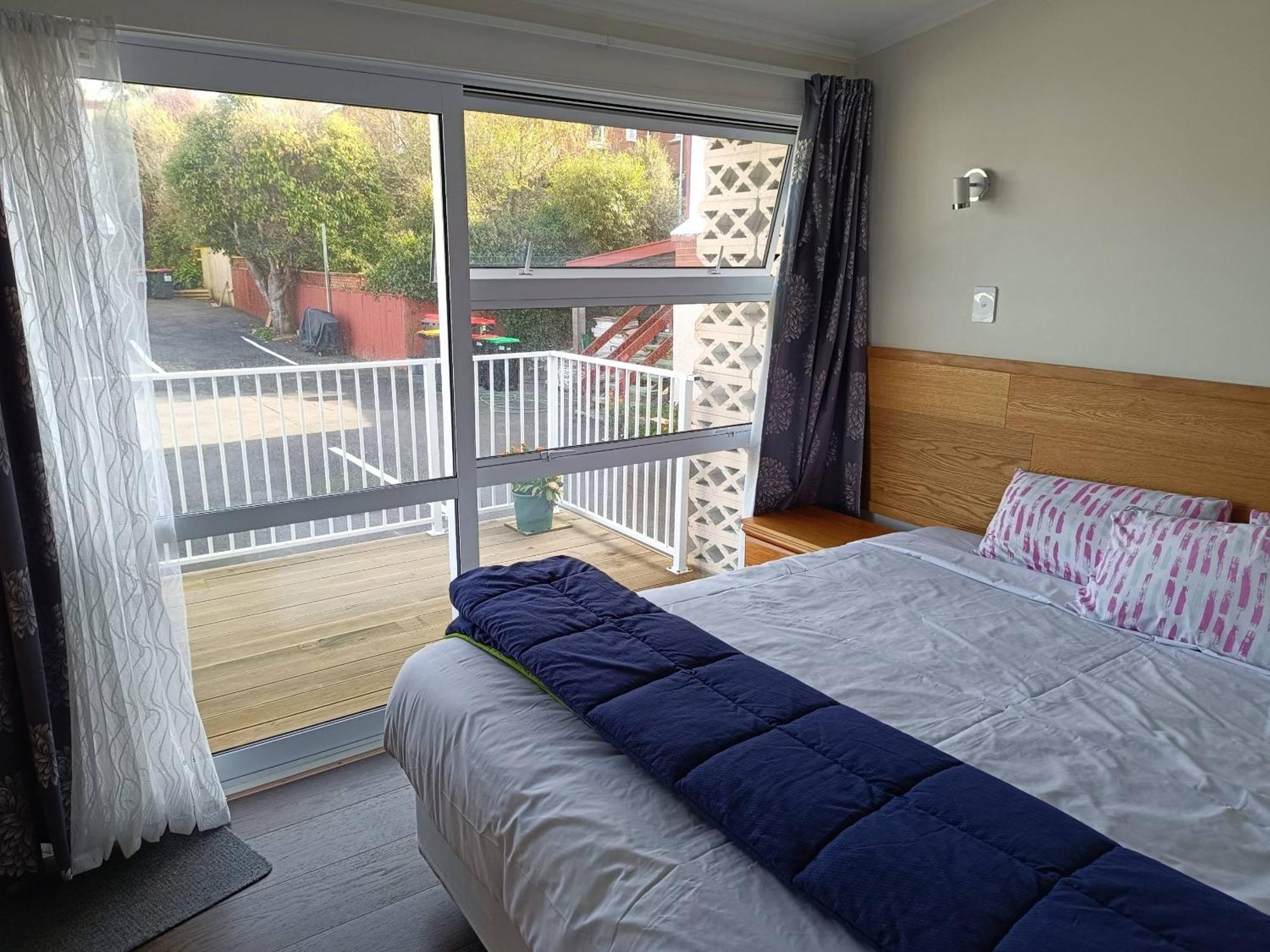 Bayfield Motel And Apartment ดะนีดิน ภายนอก รูปภาพ