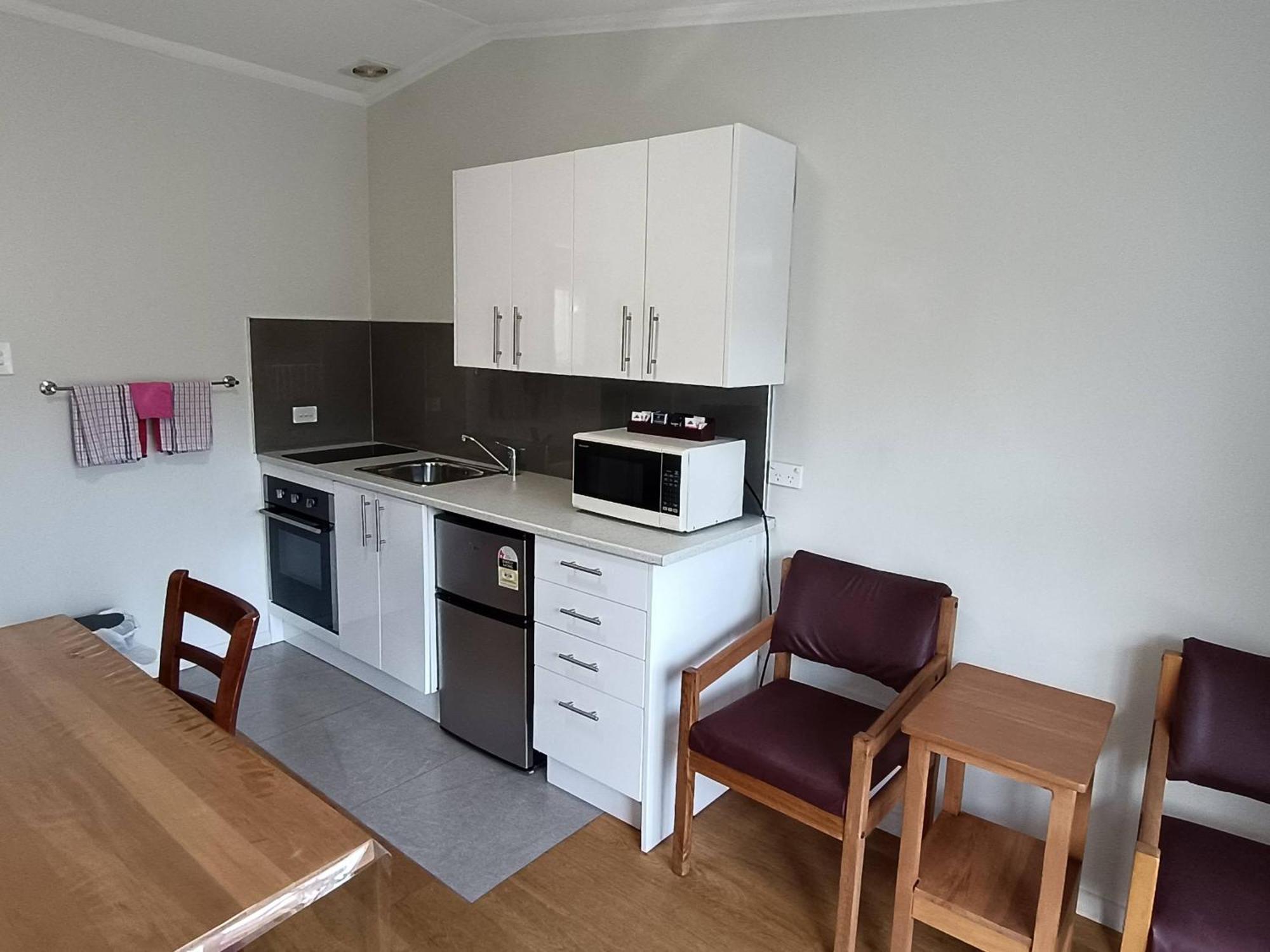 Bayfield Motel And Apartment ดะนีดิน ภายนอก รูปภาพ