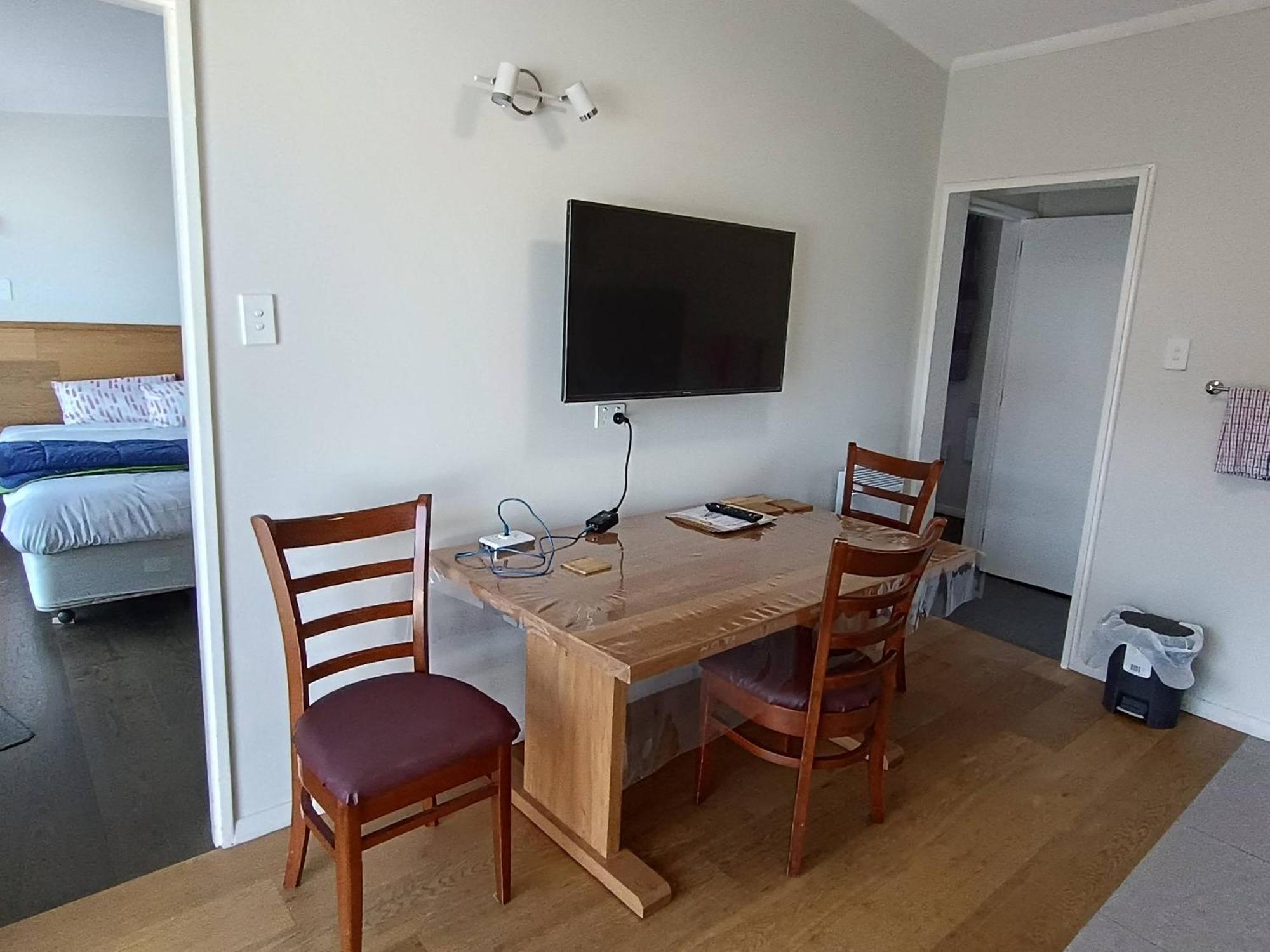 Bayfield Motel And Apartment ดะนีดิน ภายนอก รูปภาพ