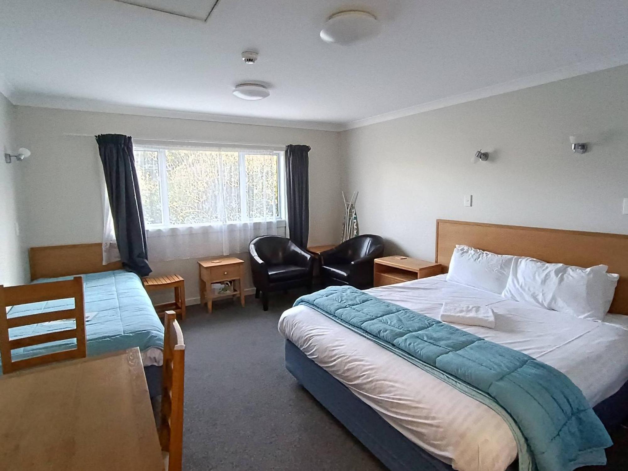 Bayfield Motel And Apartment ดะนีดิน ภายนอก รูปภาพ