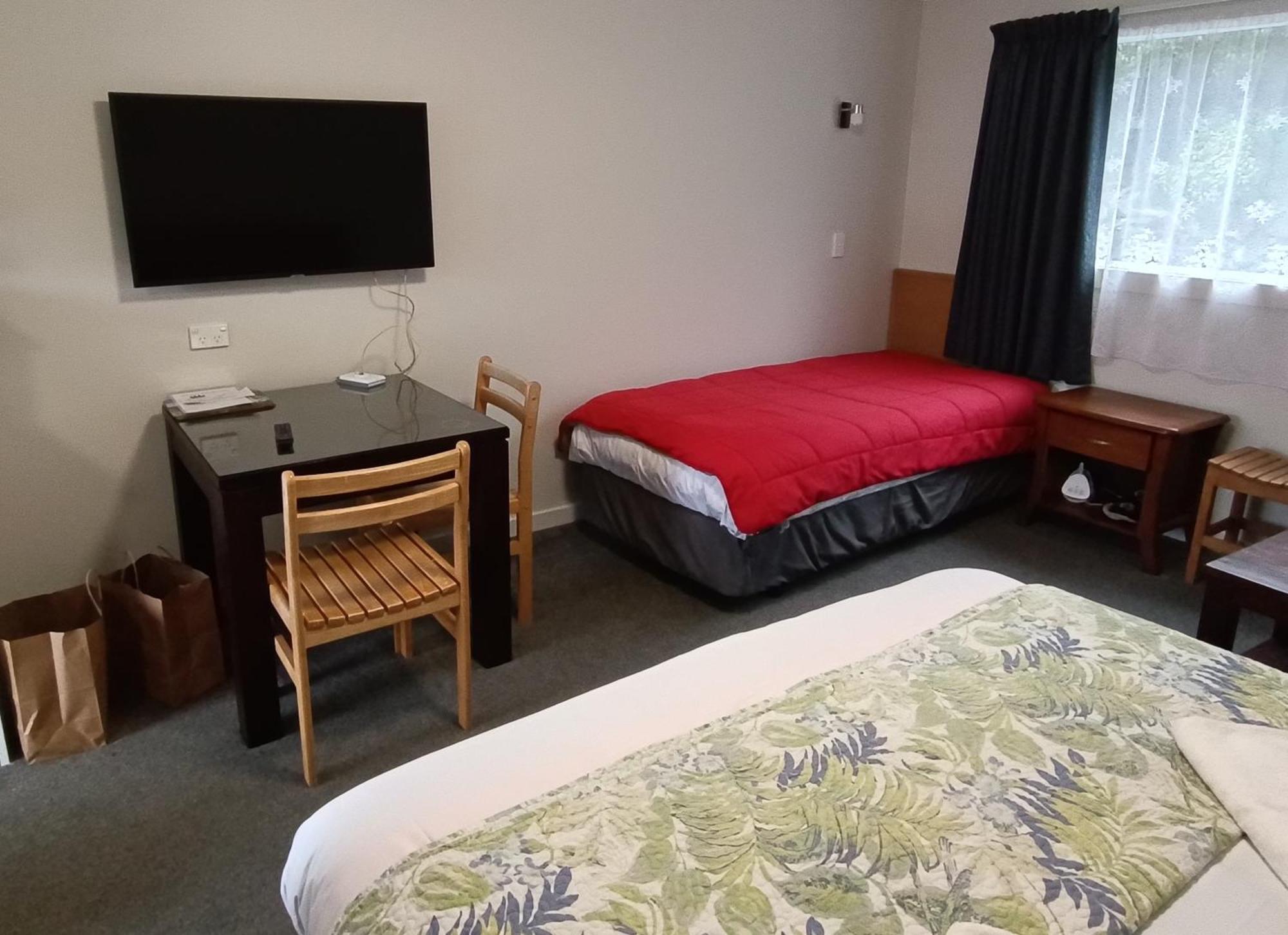 Bayfield Motel And Apartment ดะนีดิน ภายนอก รูปภาพ
