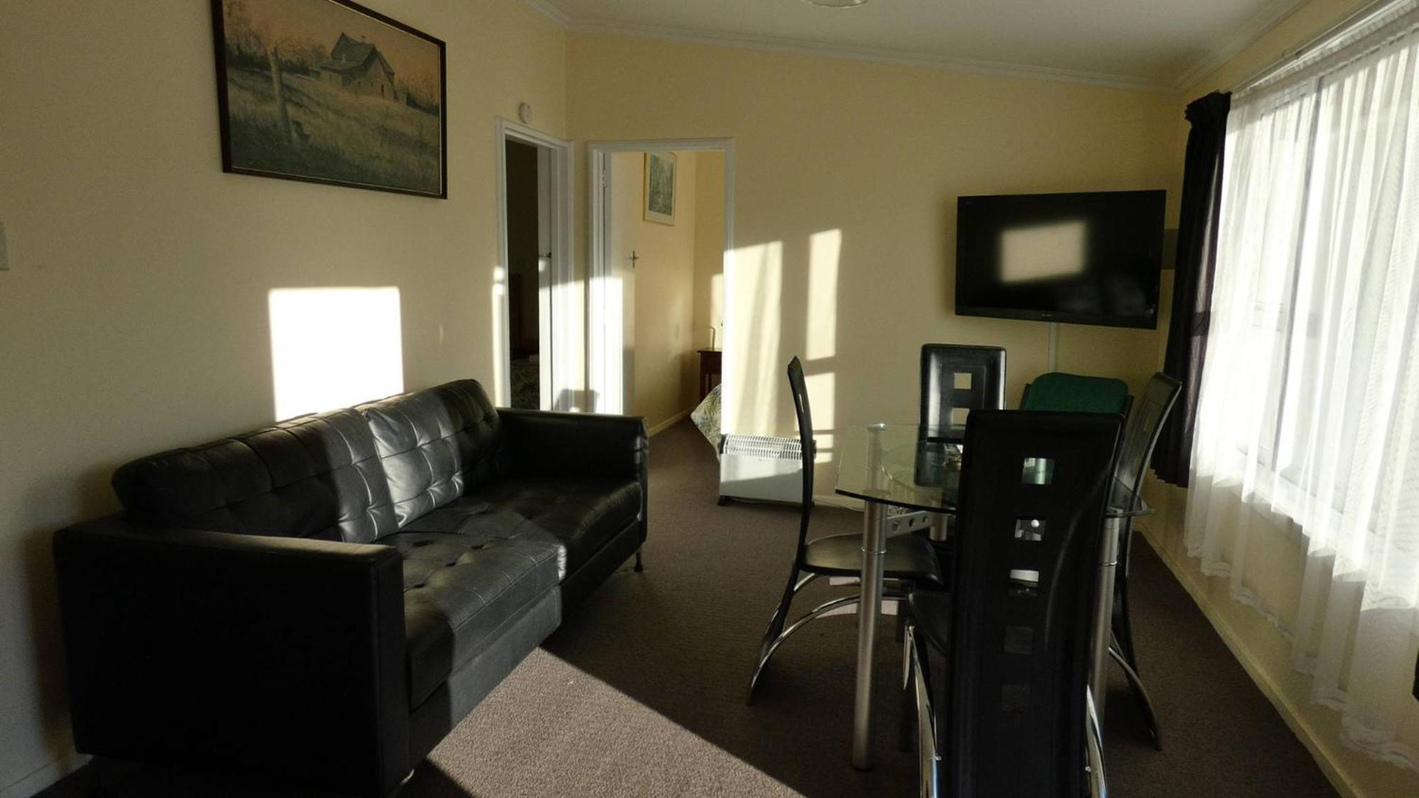 Bayfield Motel And Apartment ดะนีดิน ภายนอก รูปภาพ