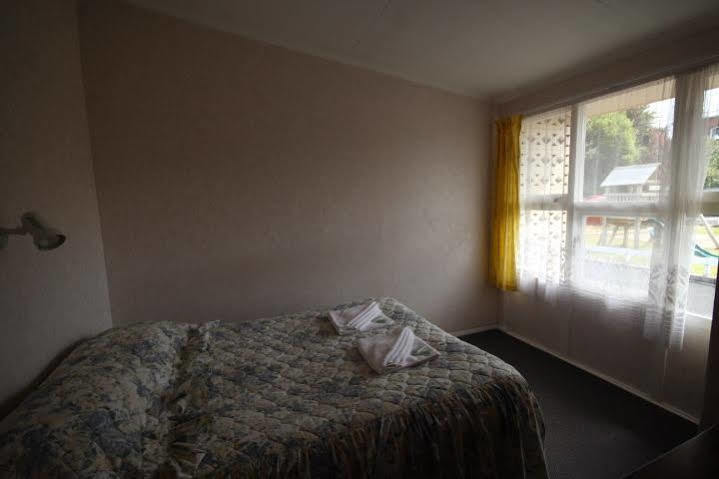 Bayfield Motel And Apartment ดะนีดิน ภายนอก รูปภาพ